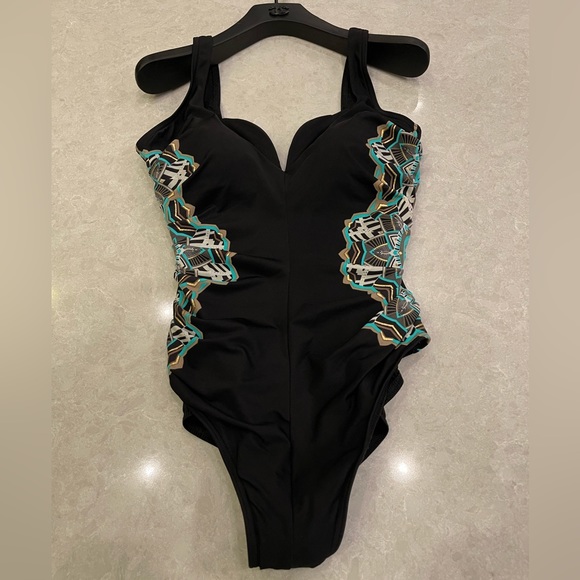 NEW MIRACLESUIT Samsara Temptress One Piece Swimsuit in Black Size 10 - Picture 2 of 11